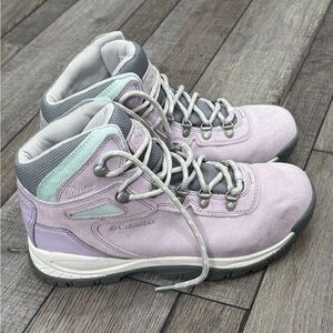 Women’s Columbia Newton Ridge Plus Waterproof Amped Hiking Boots